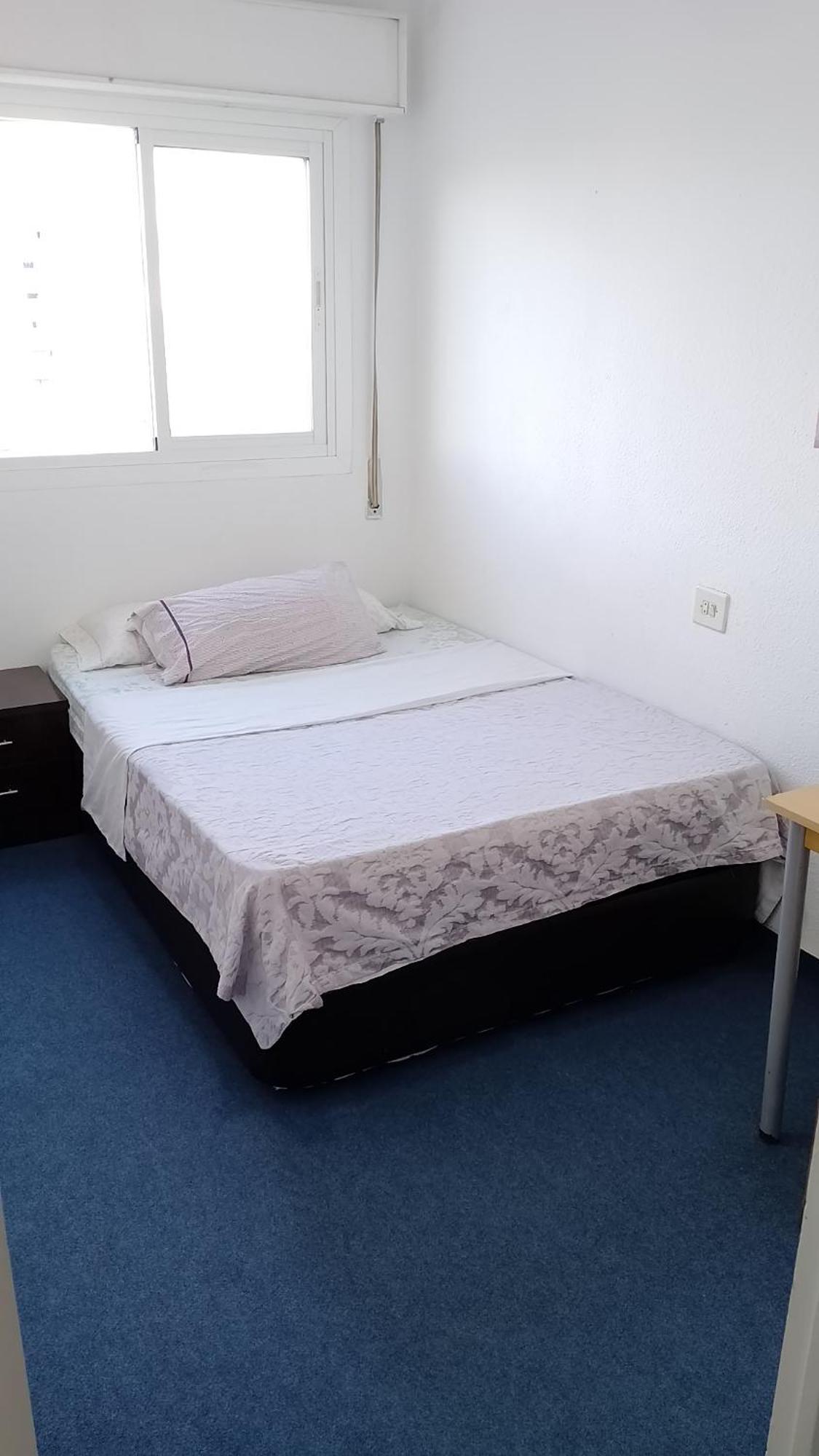 Habitacion Privada Centro Malaga Cerca Tren Maria Zambrano Y Playa Muy Buena Conexion Wifi Luaran gambar