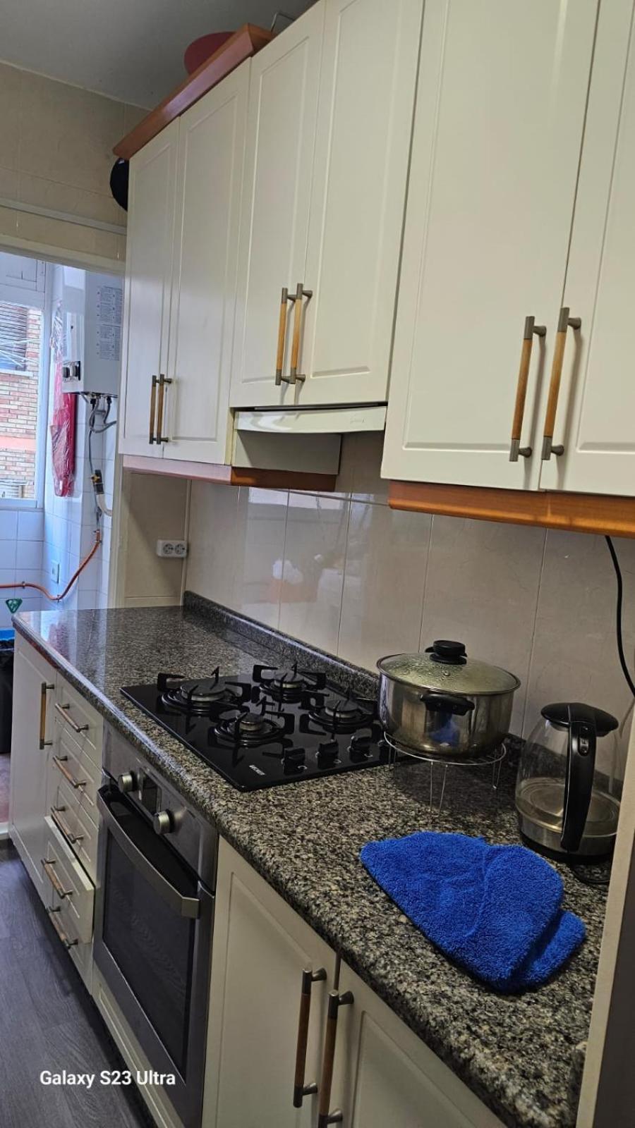 Habitacion Privada Centro Malaga Cerca Tren Maria Zambrano Y Playa Muy Buena Conexion Wifi Luaran gambar